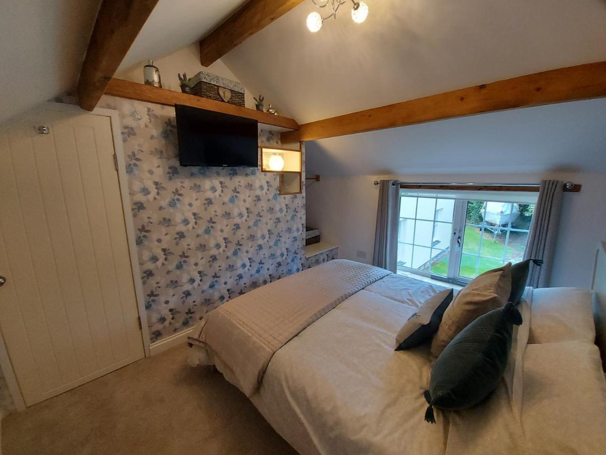 Saughall Mill Farm Cottage Chester Exterior photo